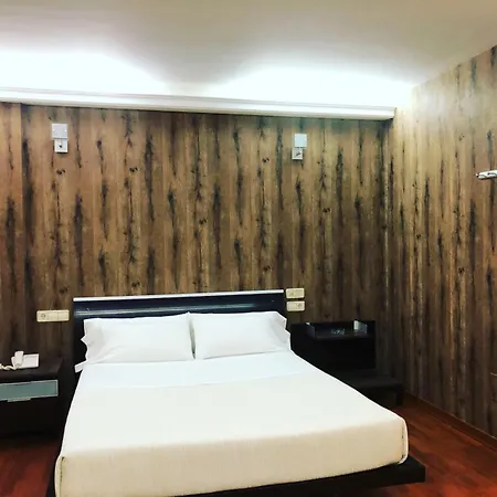 Tbc Abalo Motel Catoira